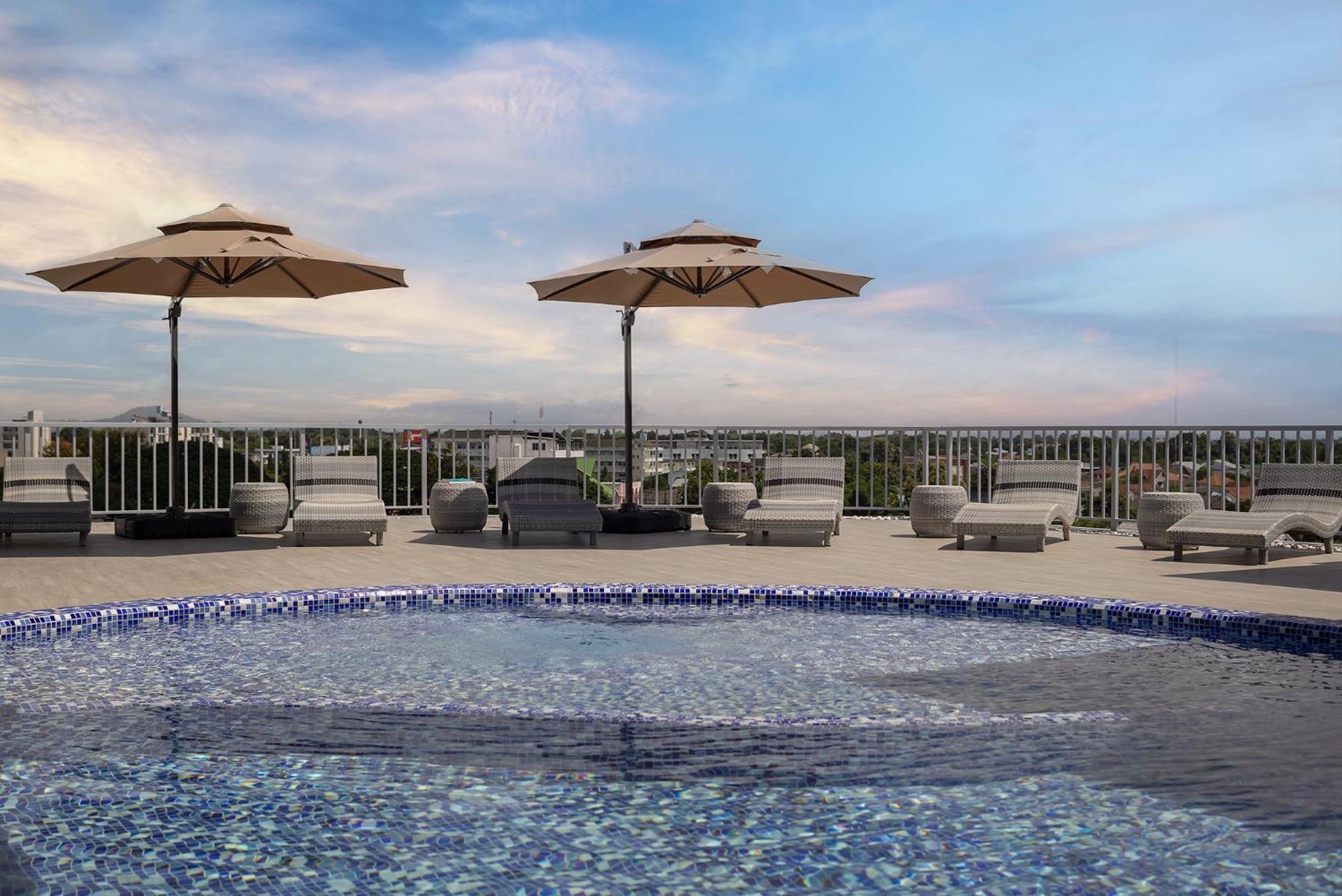 Hotel Selene Chiang Rai - Sha Certified Buitenkant foto